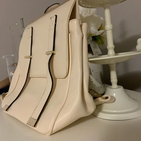 Classy backpack - Picture 2 of 7